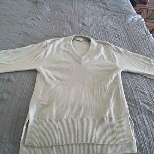 Vince Women's Light Mint V-Neck 100% Cashmere Sweater